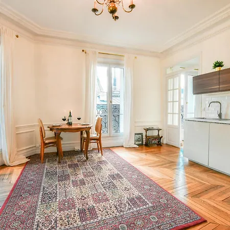 Apartament Eiffel Tower View Rose, #1 *