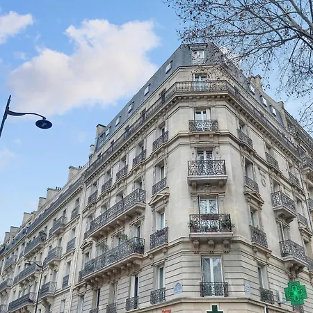Eiffel Tower View Rose, #1 Apartamento *