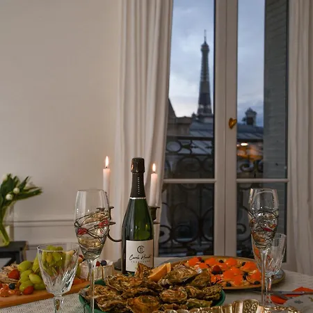 Apartamento Eiffel Tower View Rose, #1 Paris