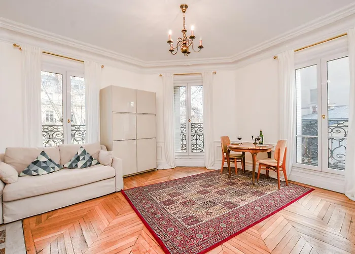 Appartement Eiffel Tower View Rose, #1 Paris