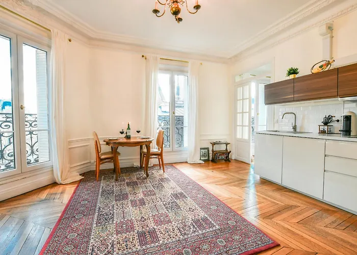 Appartement Eiffel Tower View Rose, #1 *