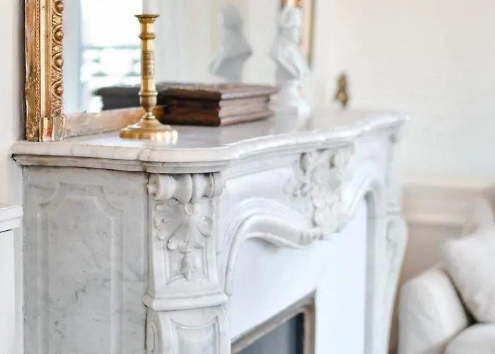 Eiffel Tower View Rose, #1 Apartment