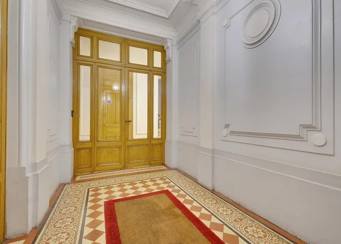 Appartement Eiffel Tower View Rose, #1 Paris